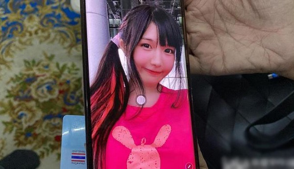 泰国电竞女主播棒糖妹被噎死，年仅27岁，令网友唏嘘  